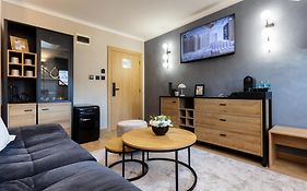 Amar Design Hotel By Hmg